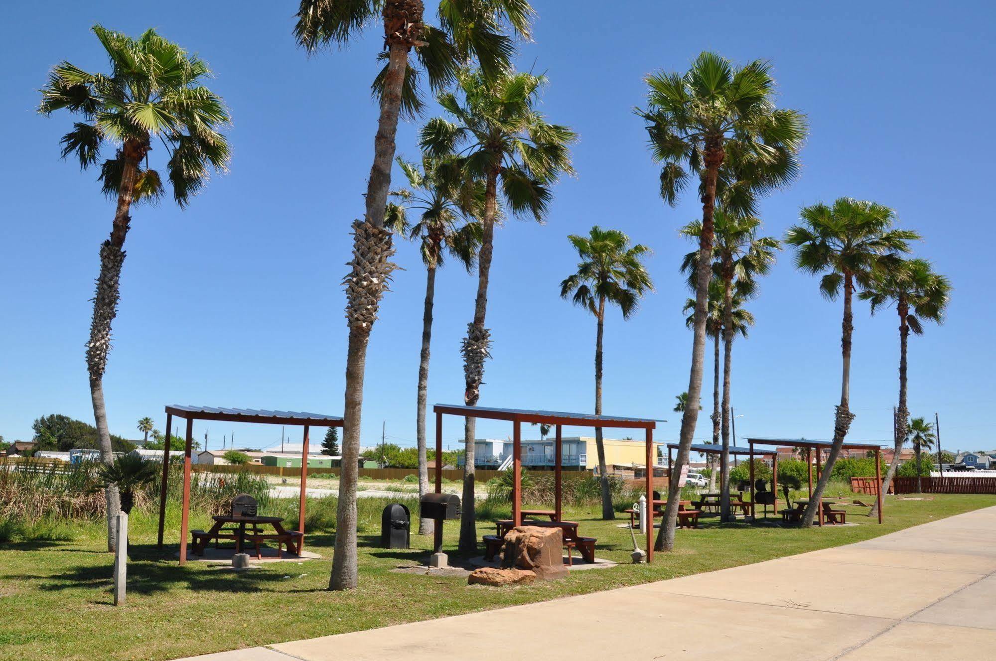 Plantation Suites And Conference Center Port Aransas Esterno foto